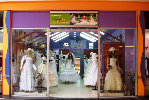 HM Mireasa, magazin cu articole de nunți și botezuri