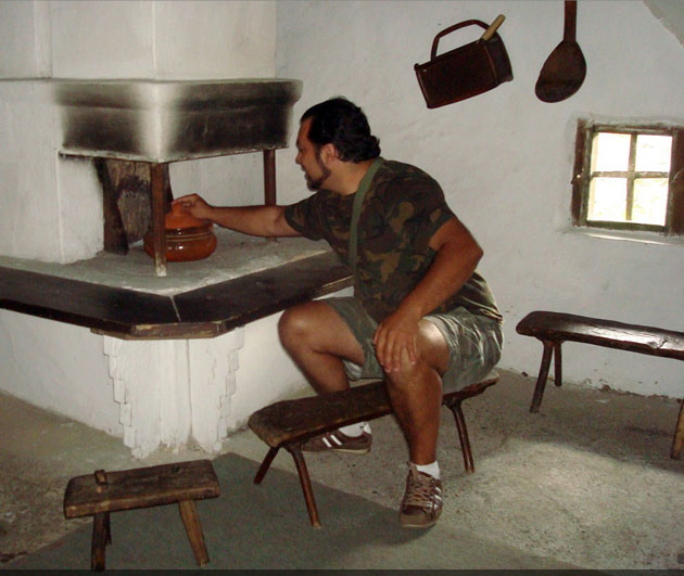 Muzeul Arta Lemnului, Câmpulung Moldovenesc © Lucian SPETCU, 24 Iulie 2011